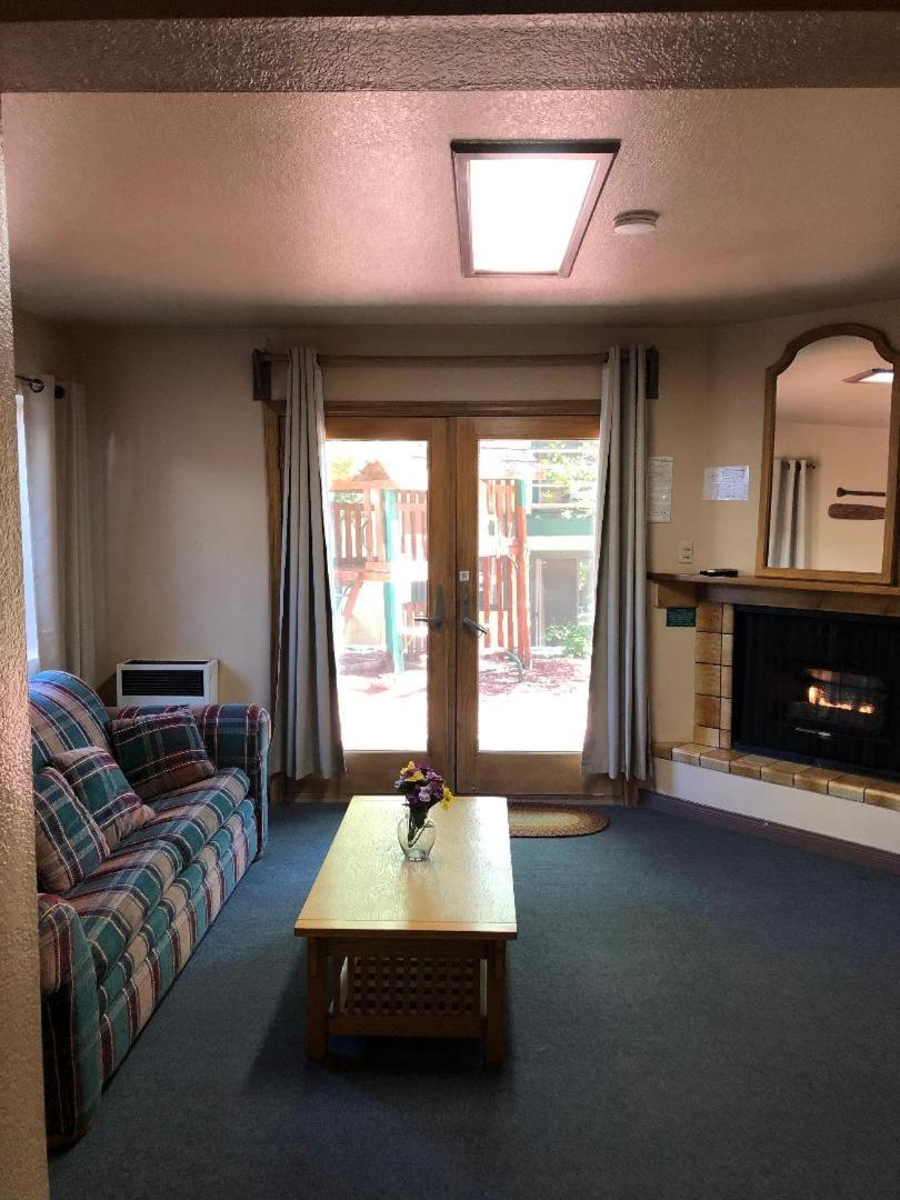 Big Bear Lake Front Lodge Esterno foto